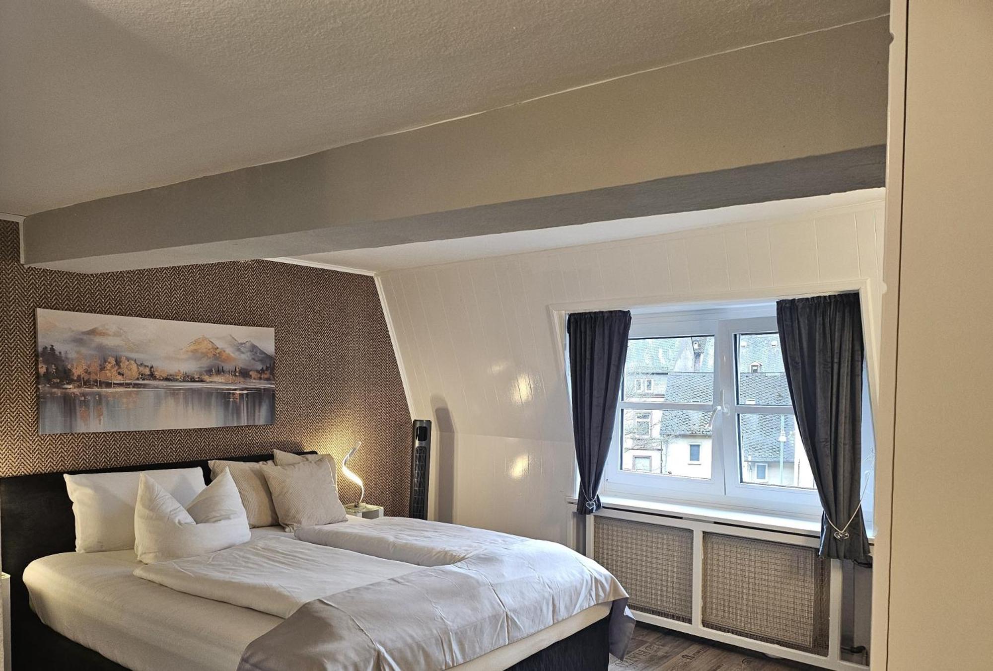 Hotel Schlossschenke Idar-Oberstein Buitenkant foto